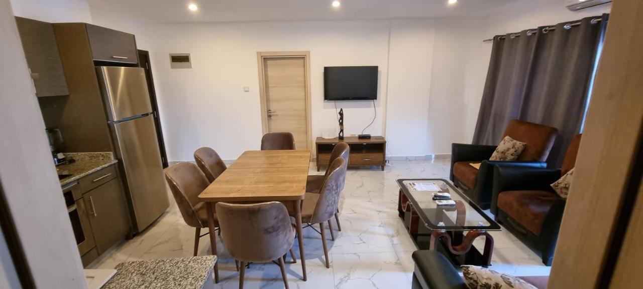 The Gallery Luxury Suites Cpg East Legon Eksteriør billede