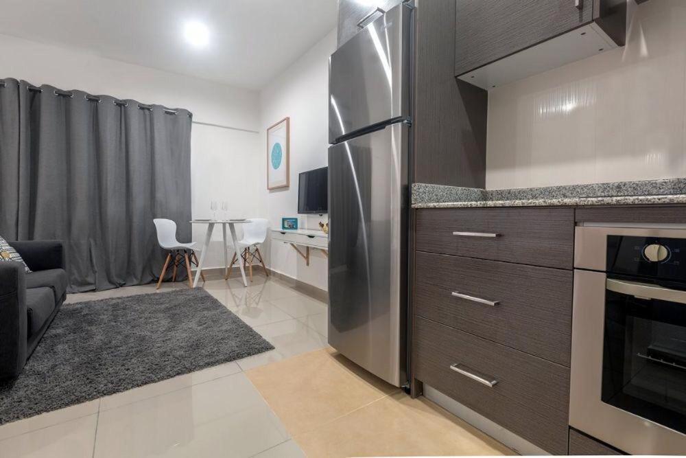 The Gallery Luxury Suites Cpg East Legon Eksteriør billede