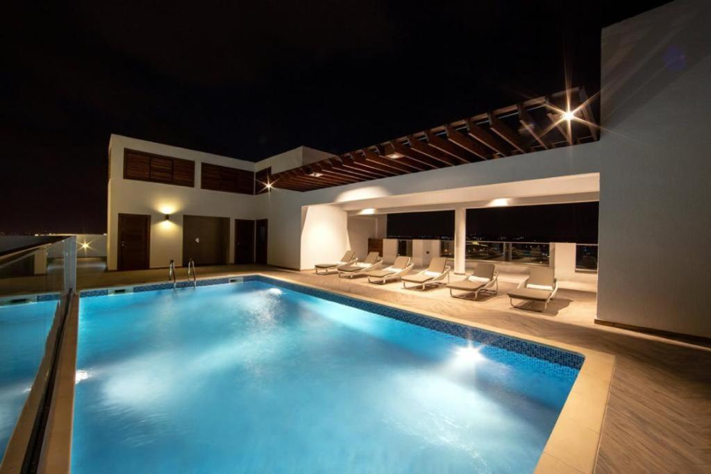 The Gallery Luxury Suites Cpg East Legon Eksteriør billede