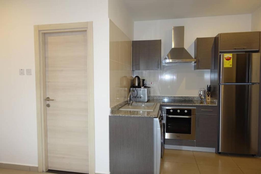 The Gallery Luxury Suites Cpg East Legon Eksteriør billede
