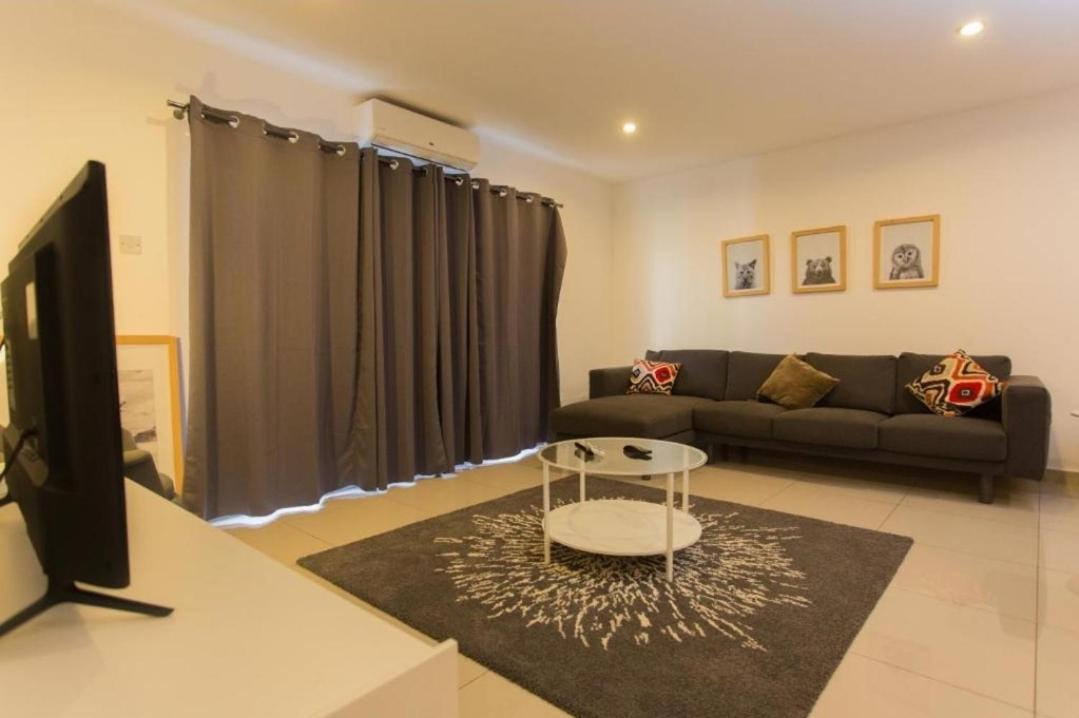 The Gallery Luxury Suites Cpg East Legon Eksteriør billede