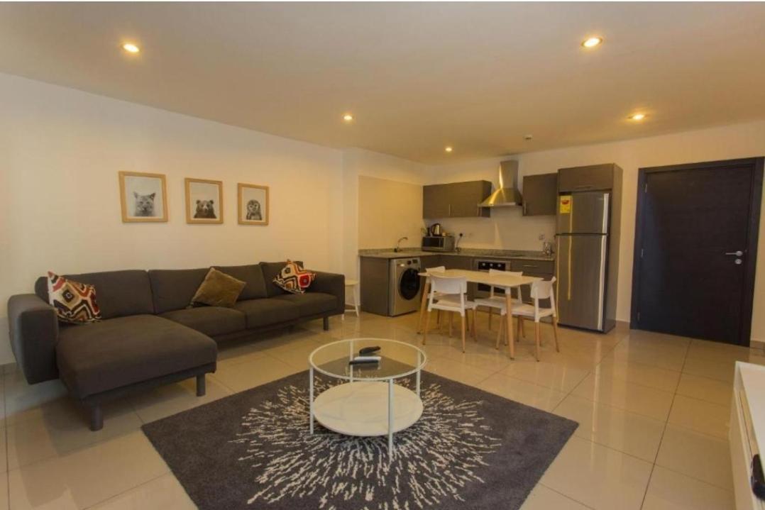 The Gallery Luxury Suites Cpg East Legon Eksteriør billede