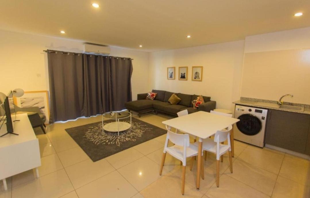 The Gallery Luxury Suites Cpg East Legon Eksteriør billede