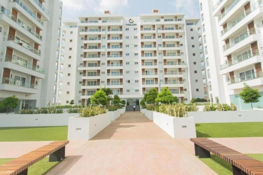 The Gallery Luxury Suites Cpg East Legon Eksteriør billede