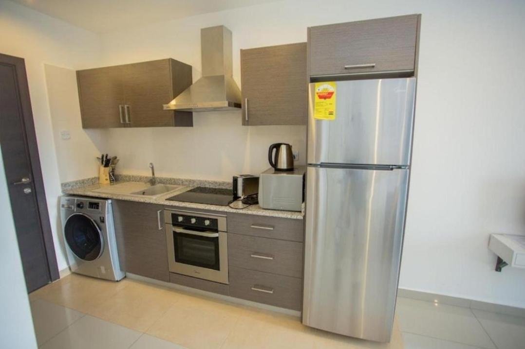 The Gallery Luxury Suites Cpg East Legon Eksteriør billede